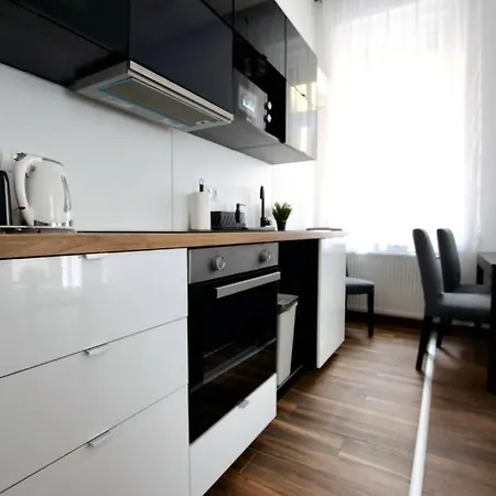 Standard By Hi5- Bajcsy 63 Apartment