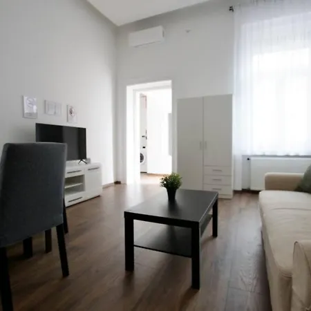 Standard By Hi5- Bajcsy 63 Apartmán Budapešť